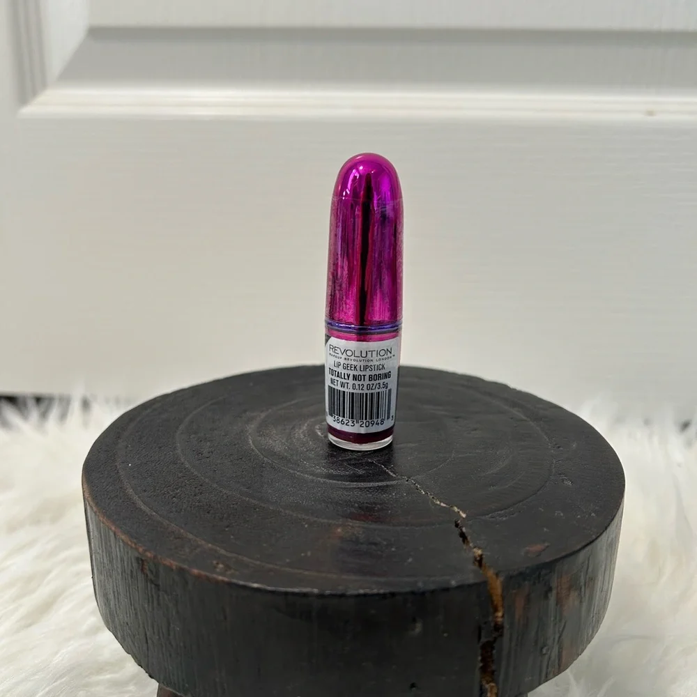 REVOLUTION Lipstick Shade Totally Not Boring NEW